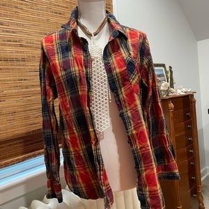 BUTTON DOWN SHIRT